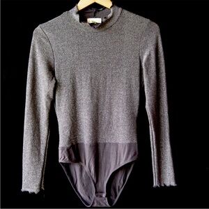 Altar'd State•Gray Shine Sparkle Body Suit With Rufffle neckline•Sz‎ Large